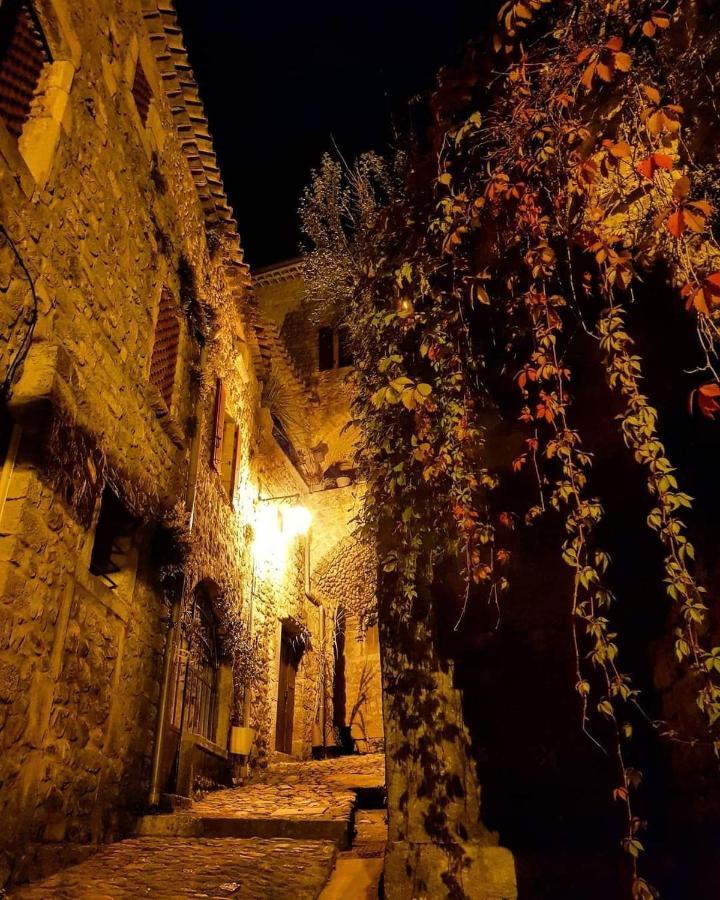 Lou Mouli Di Baou Bed & Breakfast Labeaume Exterior photo